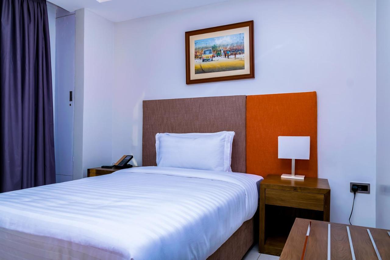 Canary Hotel Kampala Kültér fotó